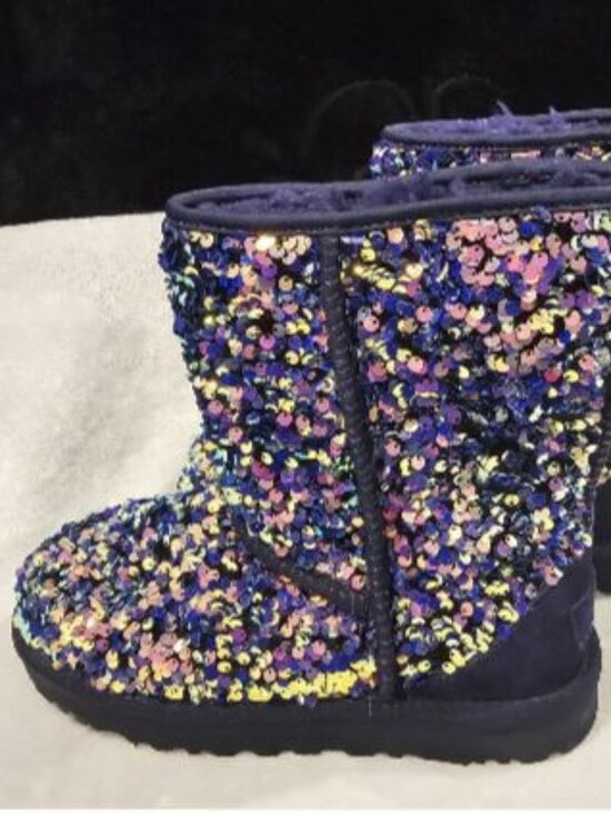 UGG Shoes - UGG Classic Short Women's Boot, Size 7 - Purple NEW w/o box